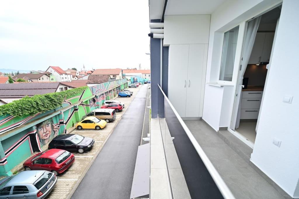 Flh - Blue And Pink Lagoon - Kogalniceanu Sibiu Exterior photo